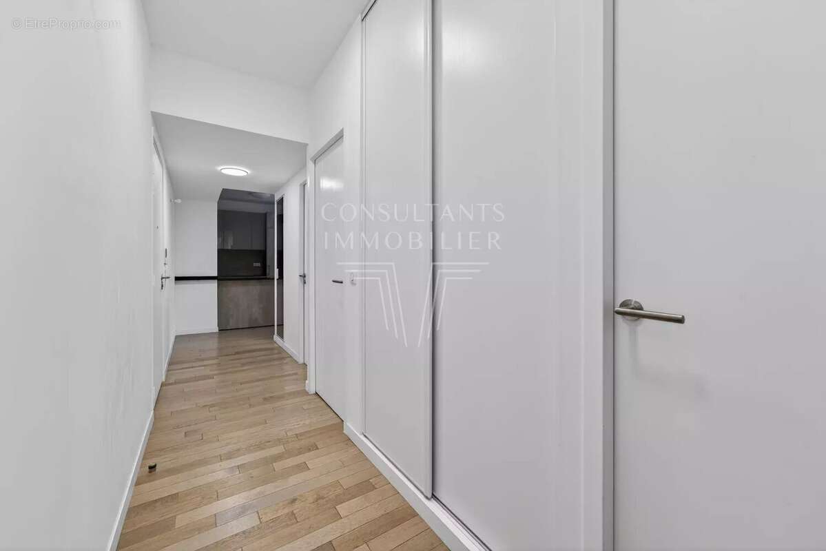 Appartement à LEVALLOIS-PERRET