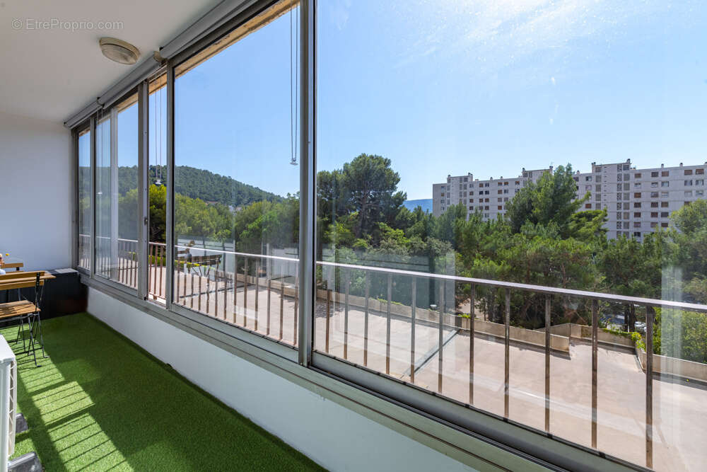 Appartement à MARSEILLE-9E