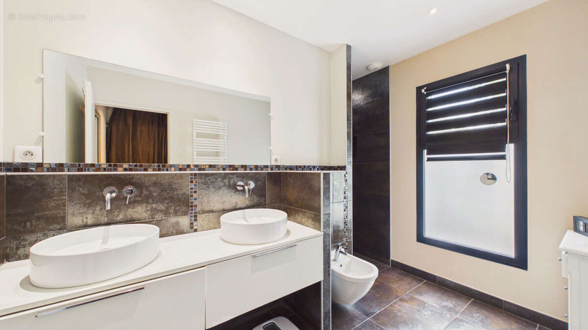 Maison d'architecte contemporaine de 157 m² au calme et à 5 minutes en vélo des plages - photo 10