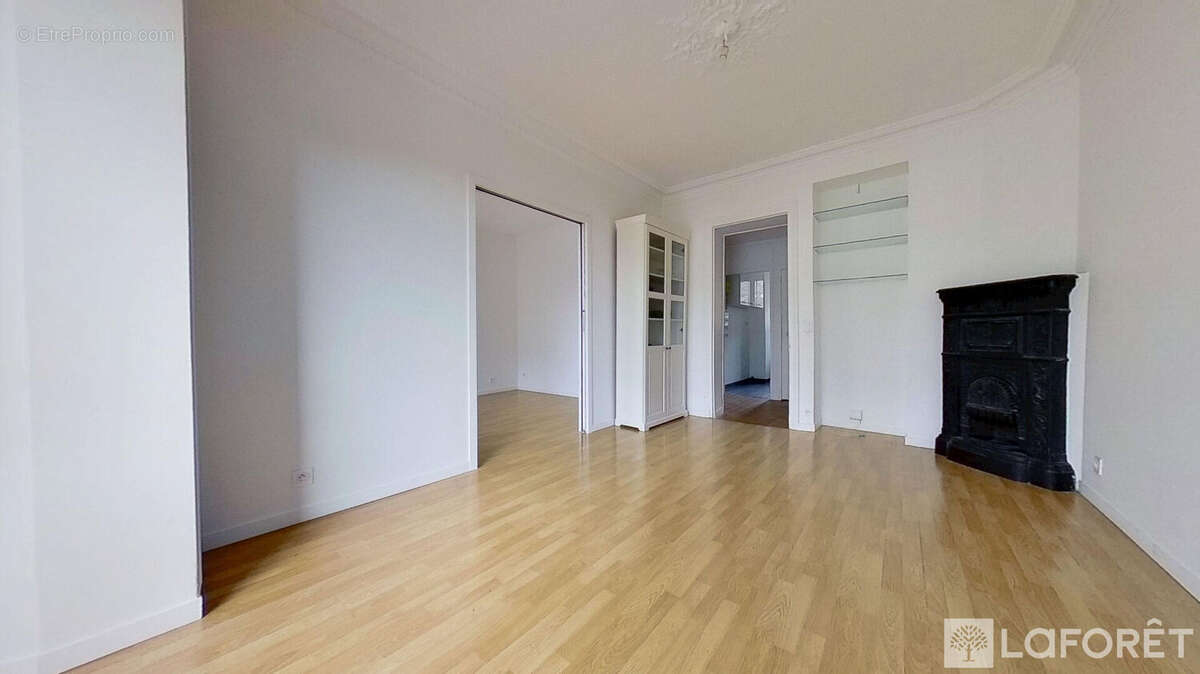 Appartement à PARIS-18E