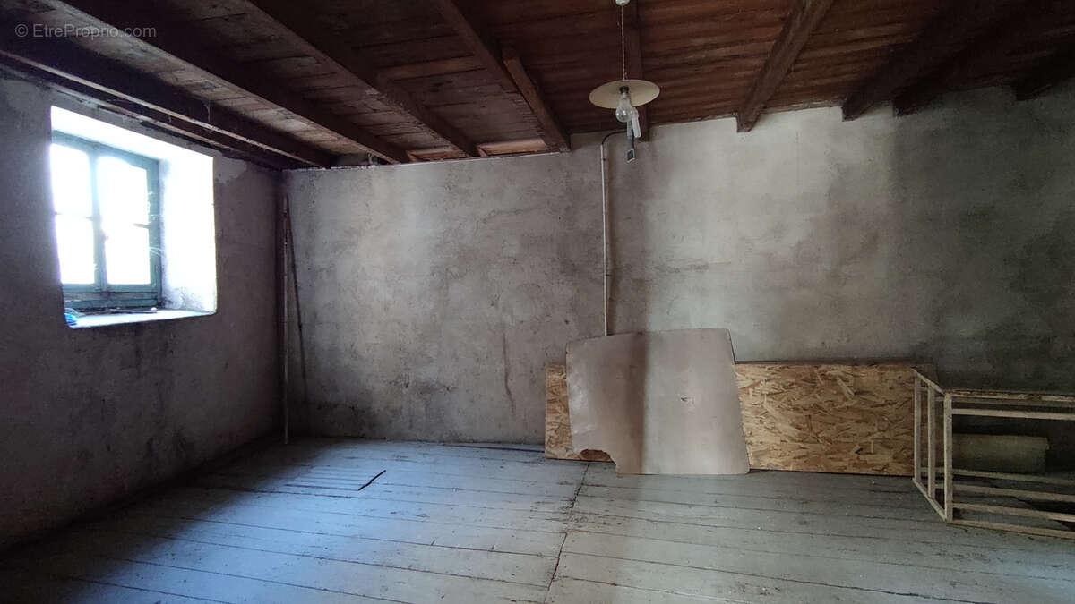 Maison à BAGAT-EN-QUERCY