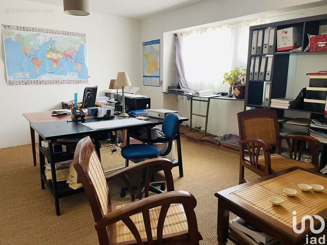 Photo 4 - Commerce à VIHIERS