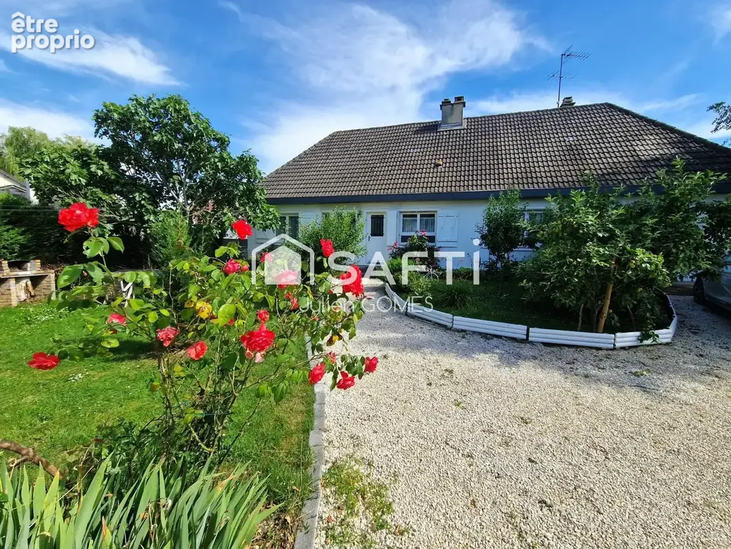Photo 1 - Maison à CLAYE-SOUILLY