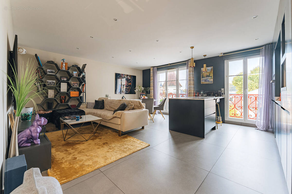 Appartement à LE PLESSIS-ROBINSON