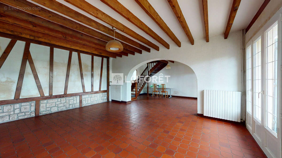 Maison à SAINT-JOUIN-BRUNEVAL