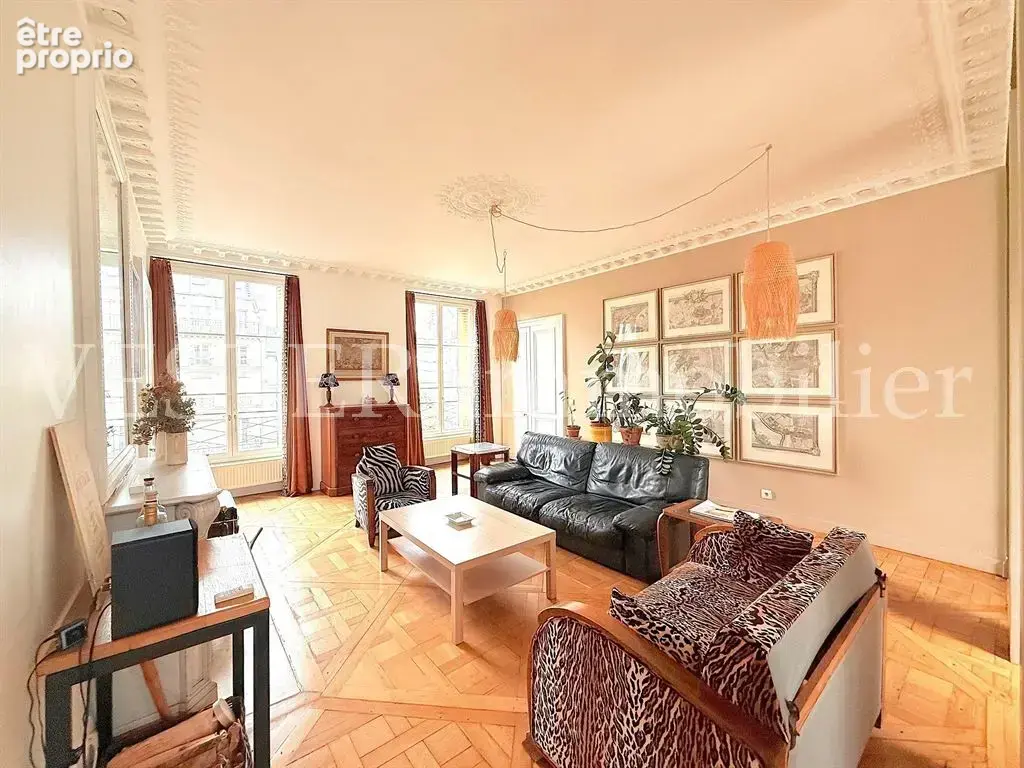 Très agréable appartement. Profession libérale, bureaux possibles. - photo 2