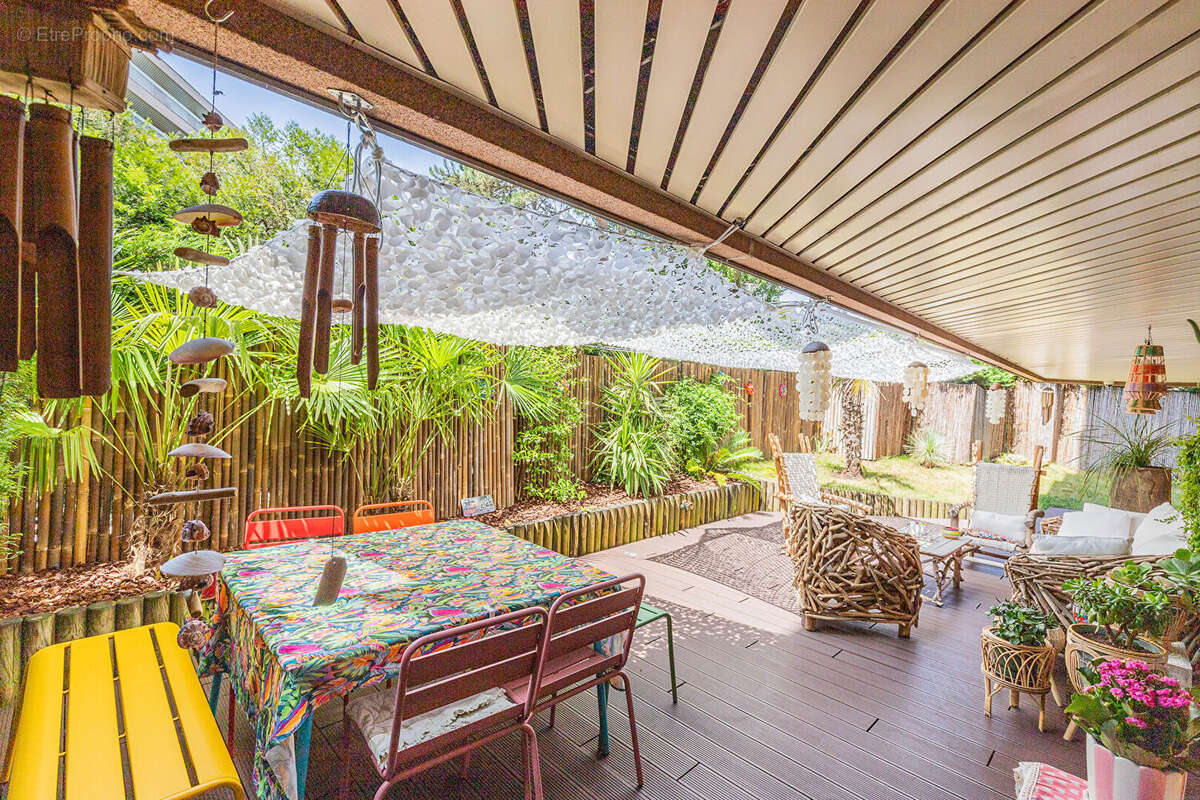 Appartement à VERRIERES-LE-BUISSON
