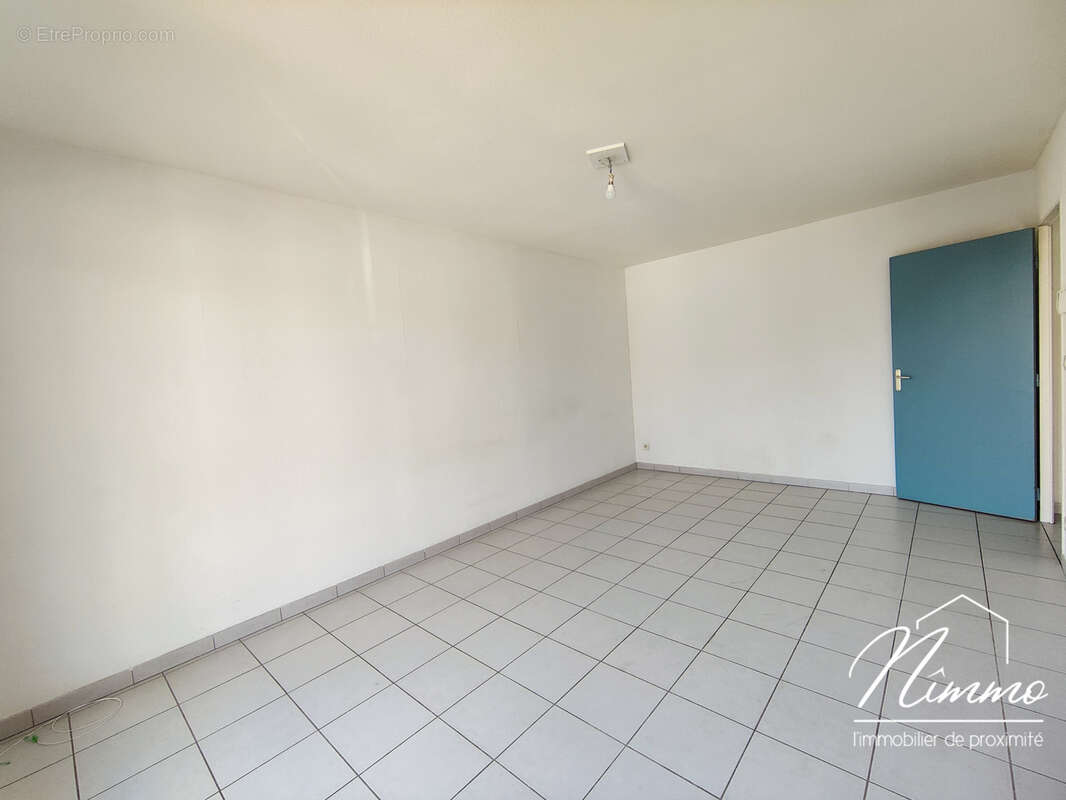Exclusivite nimes dalzon appartement t2 terrasse parking ascenseur - photo 2
