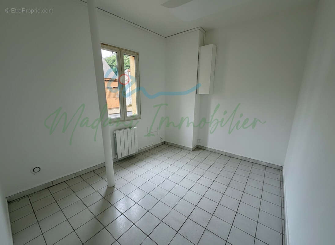 FRENEUSE (78840)  - Immeuble de rapport 80m²  - FORT RENDEMMENT - photo 2