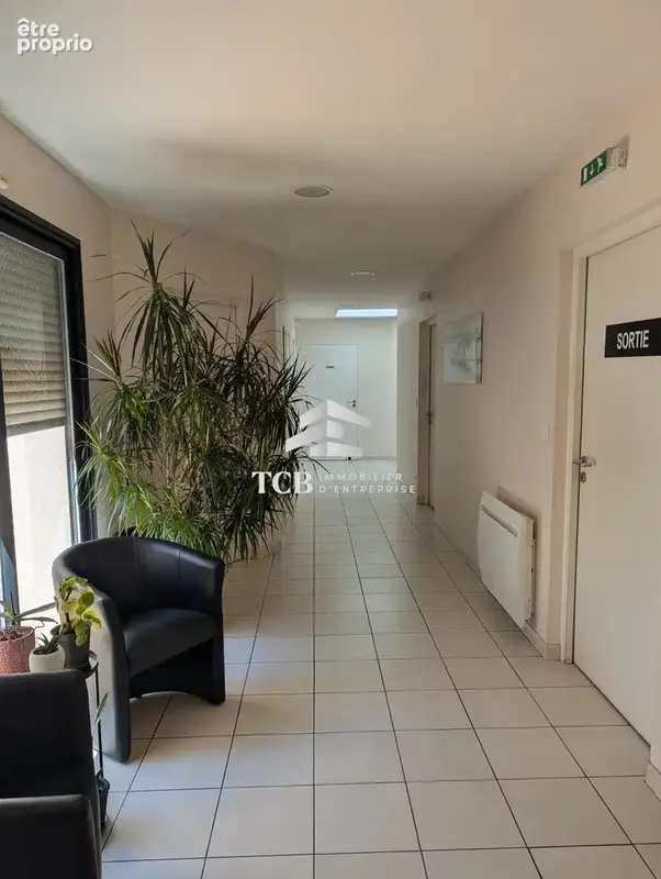 Commerce 160 m² à vendre à Vallet (44330) - photo 5