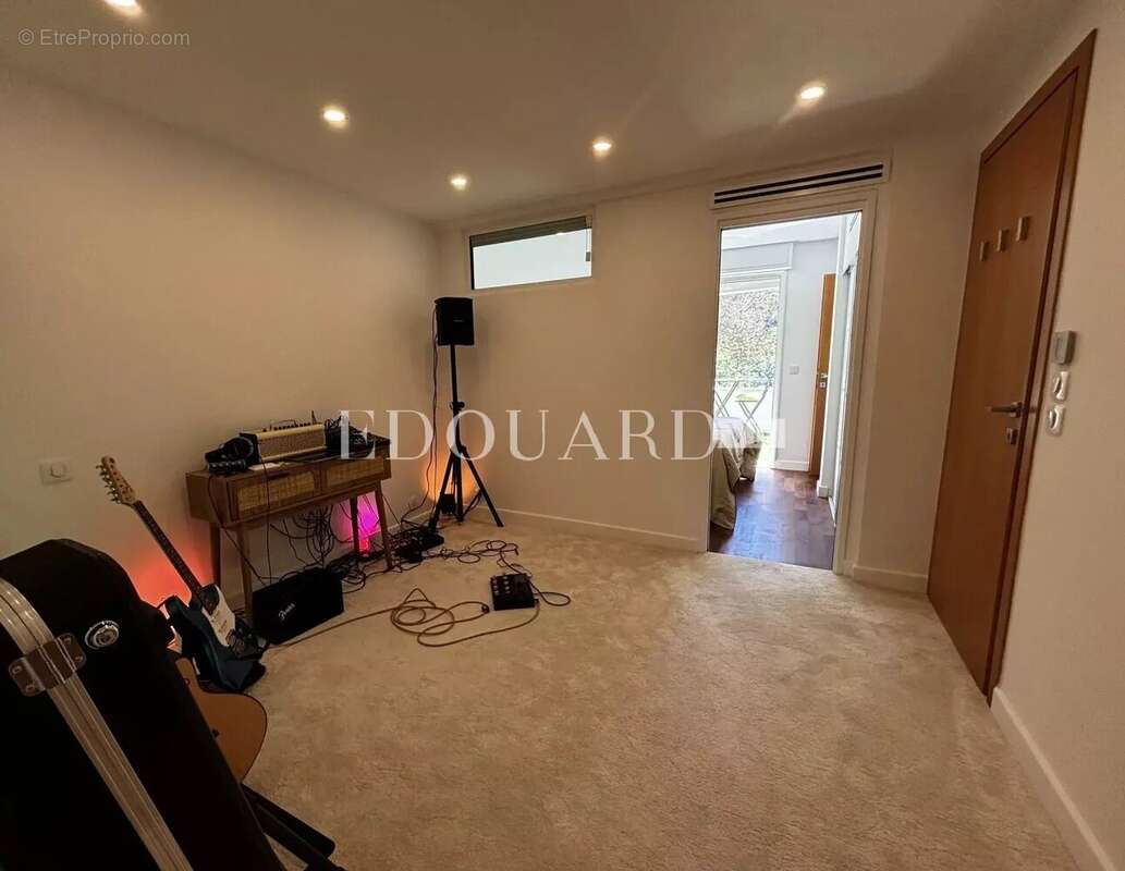 Appartement à BEAUSOLEIL