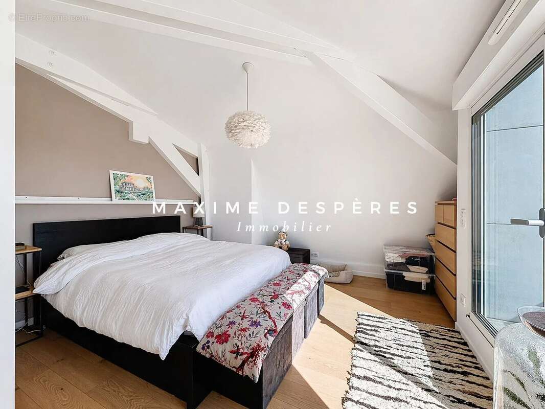 Appartement à SURESNES