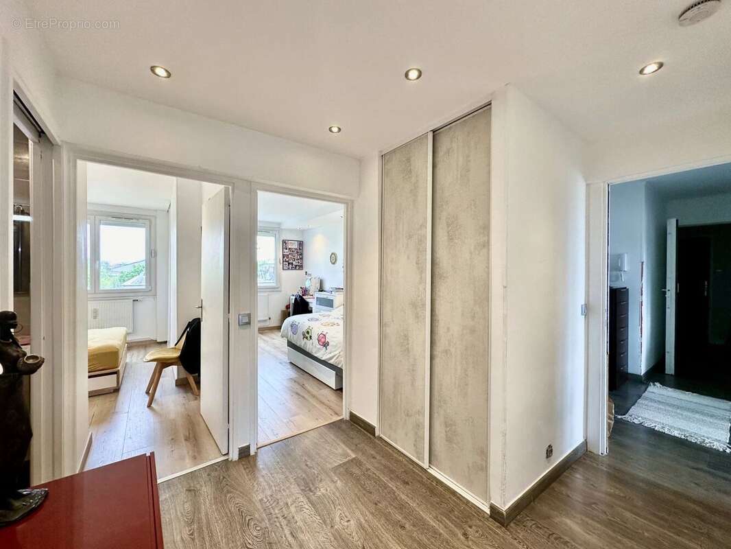 Appartement à SAINT-MAUR-DES-FOSSES