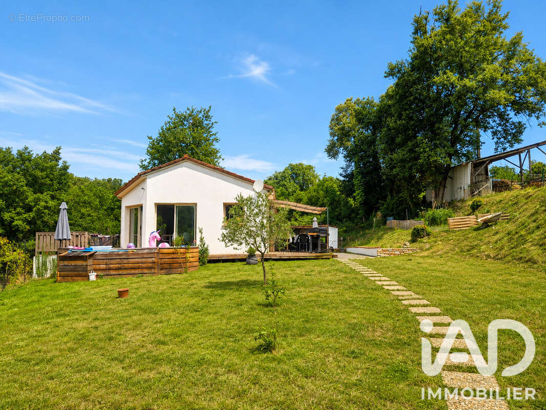 Maison 154 m² à Carsac-Aillac  - photo 2