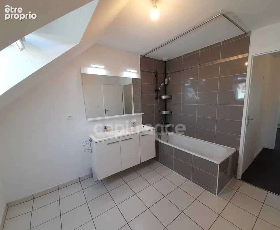 Maison individuelle à vendre 4 pièces PLOGONNEC (29180) - surface habitable 85 m2- 3 chambres - 1 garage - 1 jardin - 1 terrasse - photo 5
