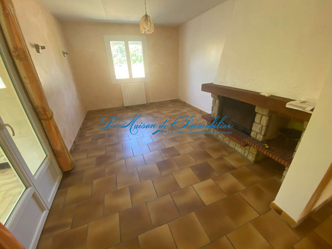 Maison à QUISSAC