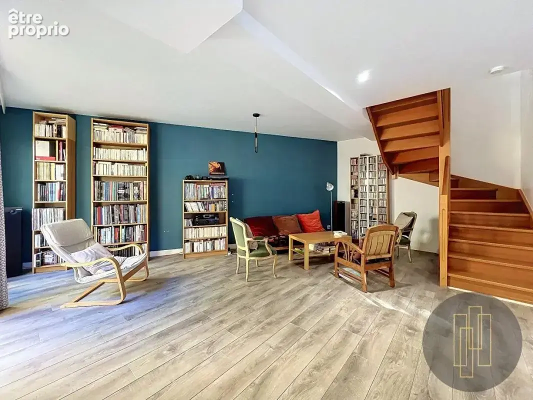Exclusivité - Maison de ville avec pation - T4 110,64 m² avec patio de 16 m², trois chambres et garage - photo 3
