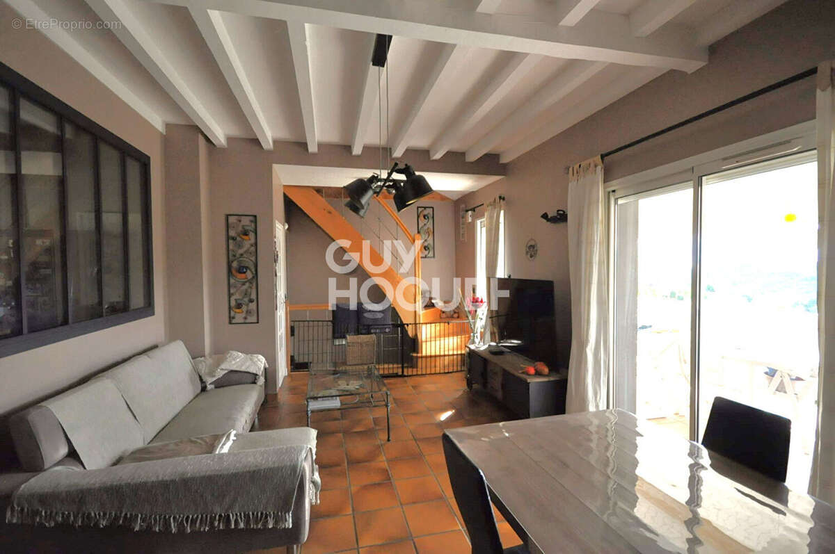 Maison à Saint Martin en Haut de 9 pièces, 165 m2 sur une parcelle de 1004 m². - photo 4