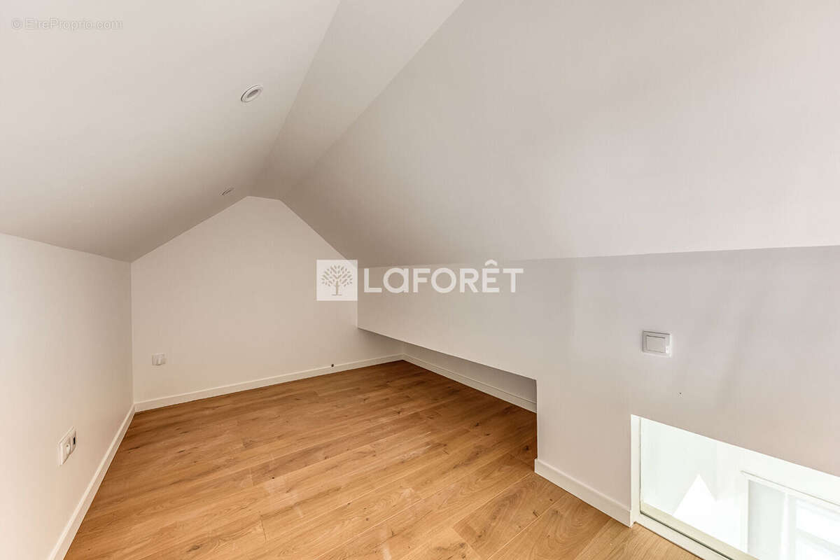 Appartement à PONTAULT-COMBAULT