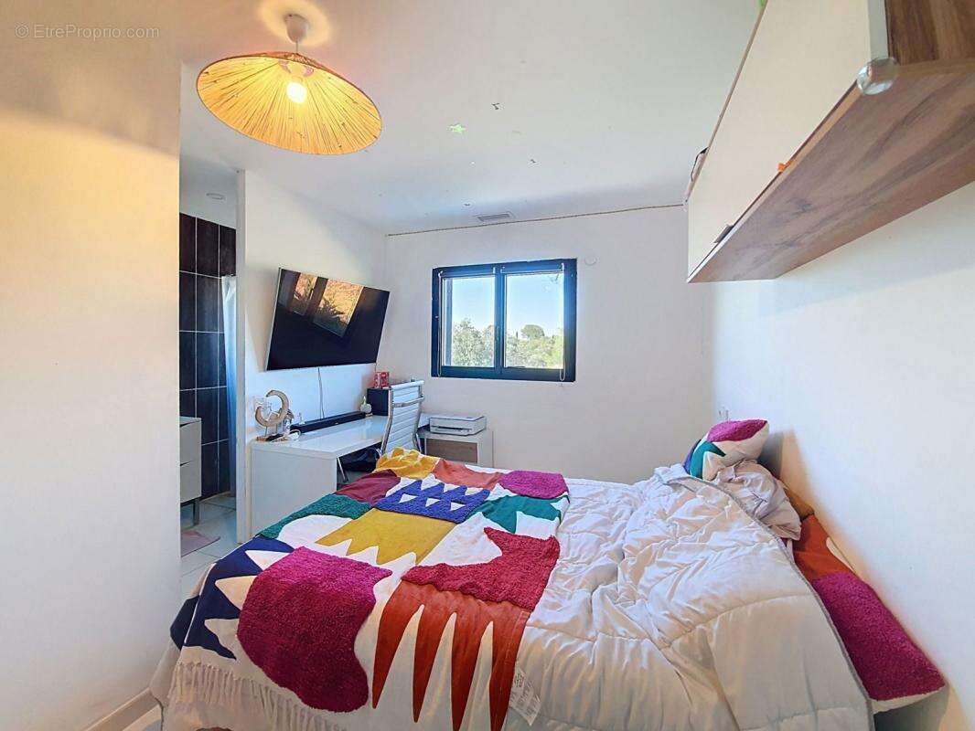 Maison à PEYRESTORTES