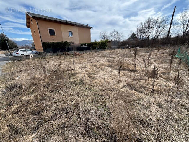 Terrain constructible à Enveigt en Cerdagne dans les Pyrénées Orientales - photo 2