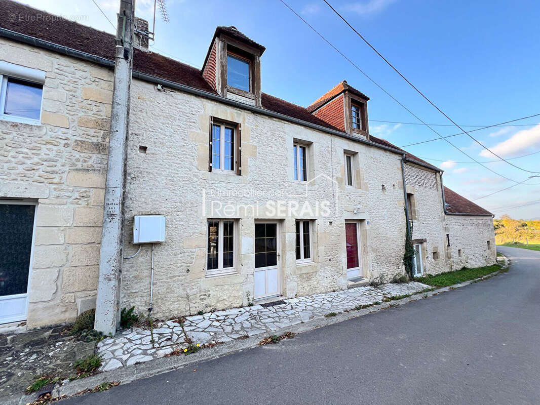 Maison à TOURNAI-SUR-DIVE