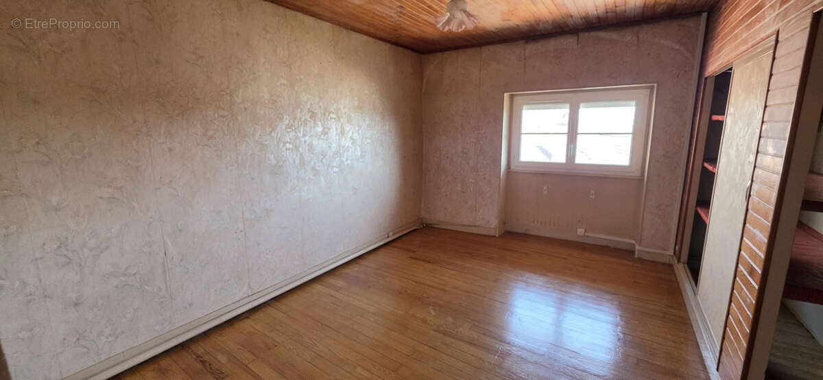 Idéal maison de famille, 160 m2, 5 chambres, dépendances, cour et jardin - photo 15