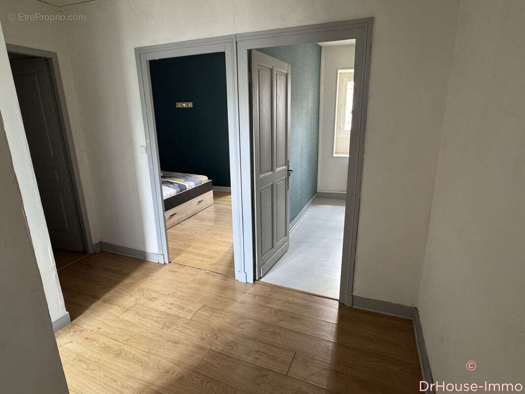 Maison 70 m² à Agonac  - photo 7