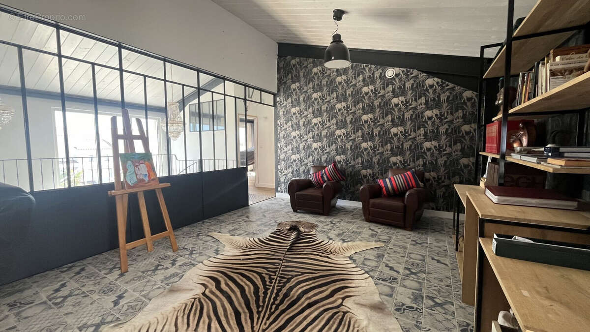 Maison 149 m² à L'houmeau  - photo 4