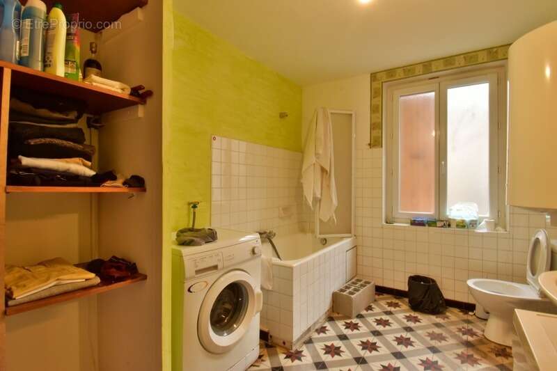 Immeuble de rapport à vendre - LA MOTTE DU CAIRE (04) - photo 7
