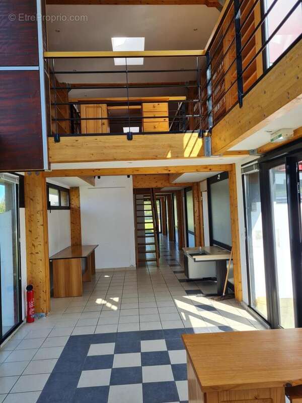 Commerce à PLOUGASNOU