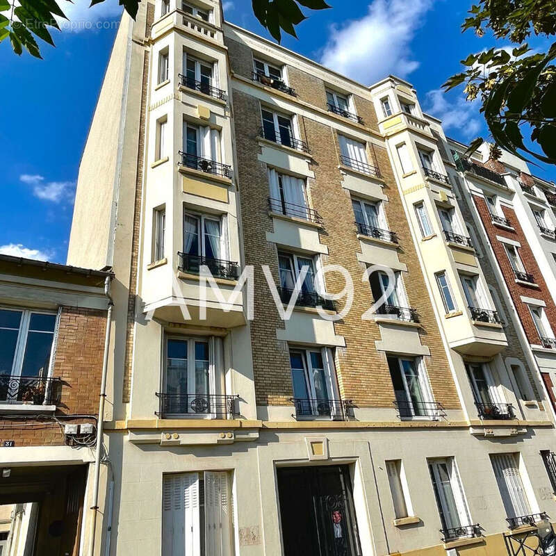 Appartement à LA GARENNE-COLOMBES