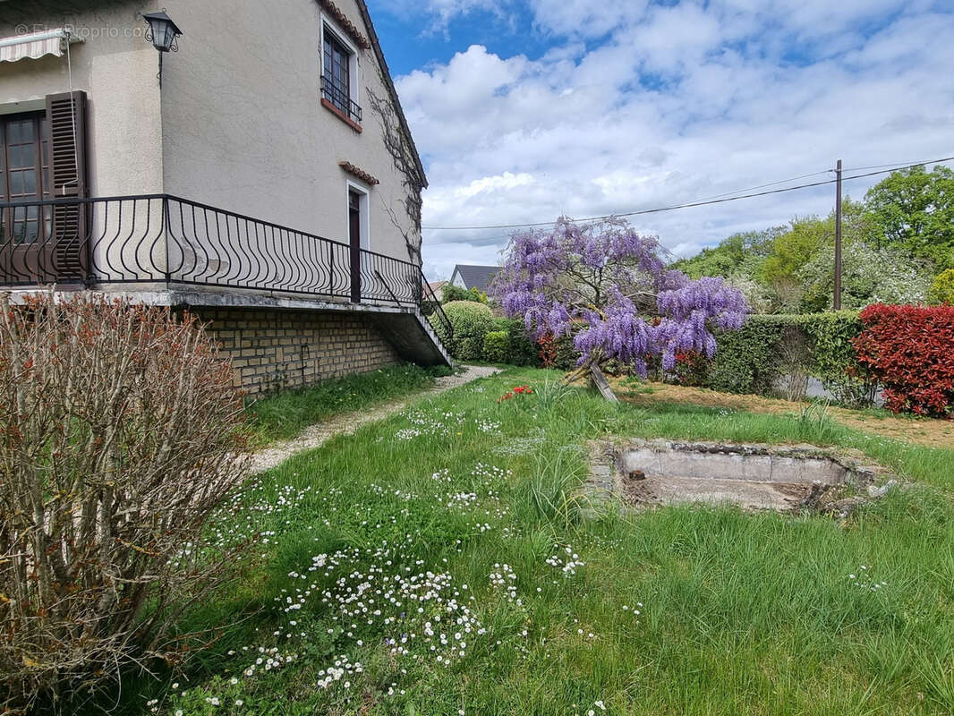 Maison à NEUVY-SAINT-SEPULCHRE