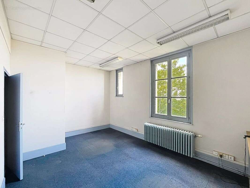 Vente Bureau-local Laon(02000) 186 000ï¿œ - photo 6