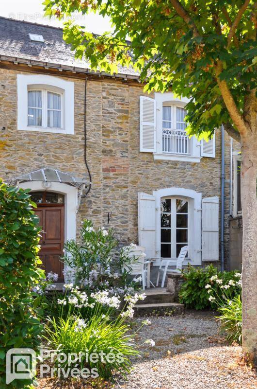 Maison à LAVAL
