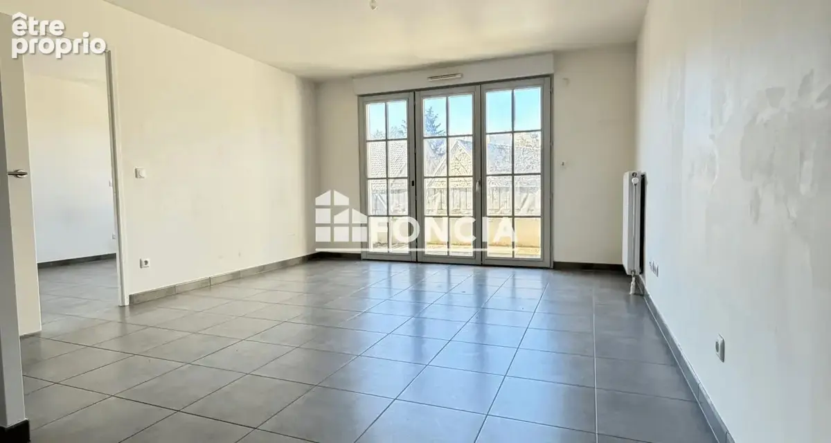 OSNY - F2 43 m² avec balcon exposé SO – À proximité immédiate de la gare - photo 3