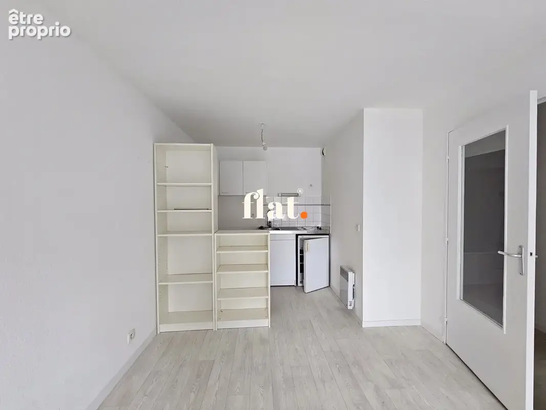 NANTES ouest - Appartement T2 - 37m2 - DPE C - aucuns travaux - 1 chambre séparée avec placard - photo 5