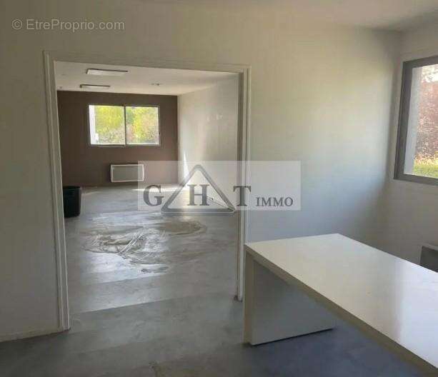 Commerce à FONTENAY-SOUS-BOIS