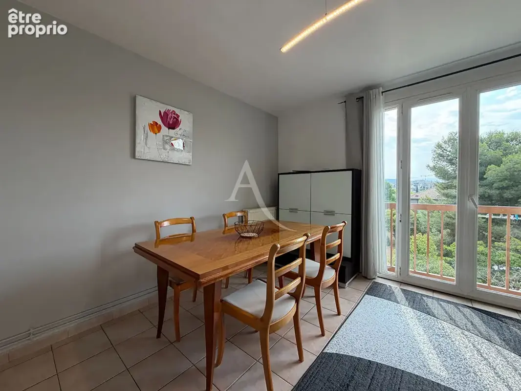 Appartement type 3/4 lumineux avec parking cave proche centre ville - photo 5