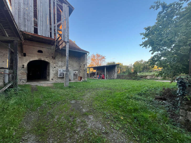 Maison à PERRIGNIER