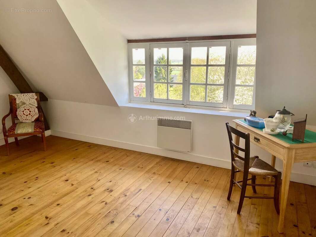 Maison à LA CHARTRE-SUR-LE-LOIR