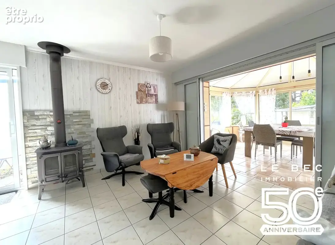 Maison 102 m² à Saint-Ave  - photo 3