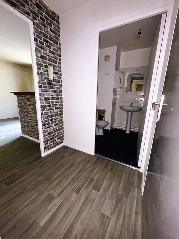 Appartement studio avec balcon et parking - photo 7