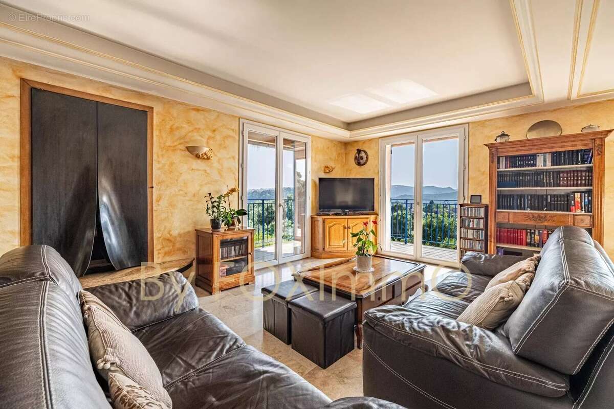 Maison à CAGNES-SUR-MER