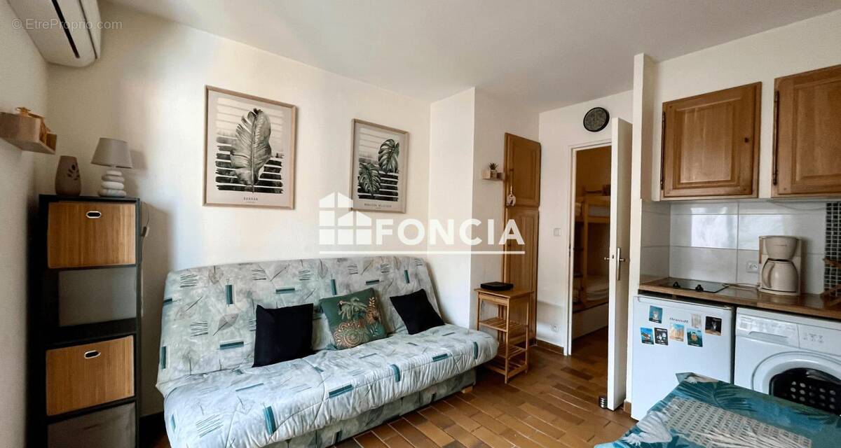 Appartement à SAINT-CYR-SUR-MER