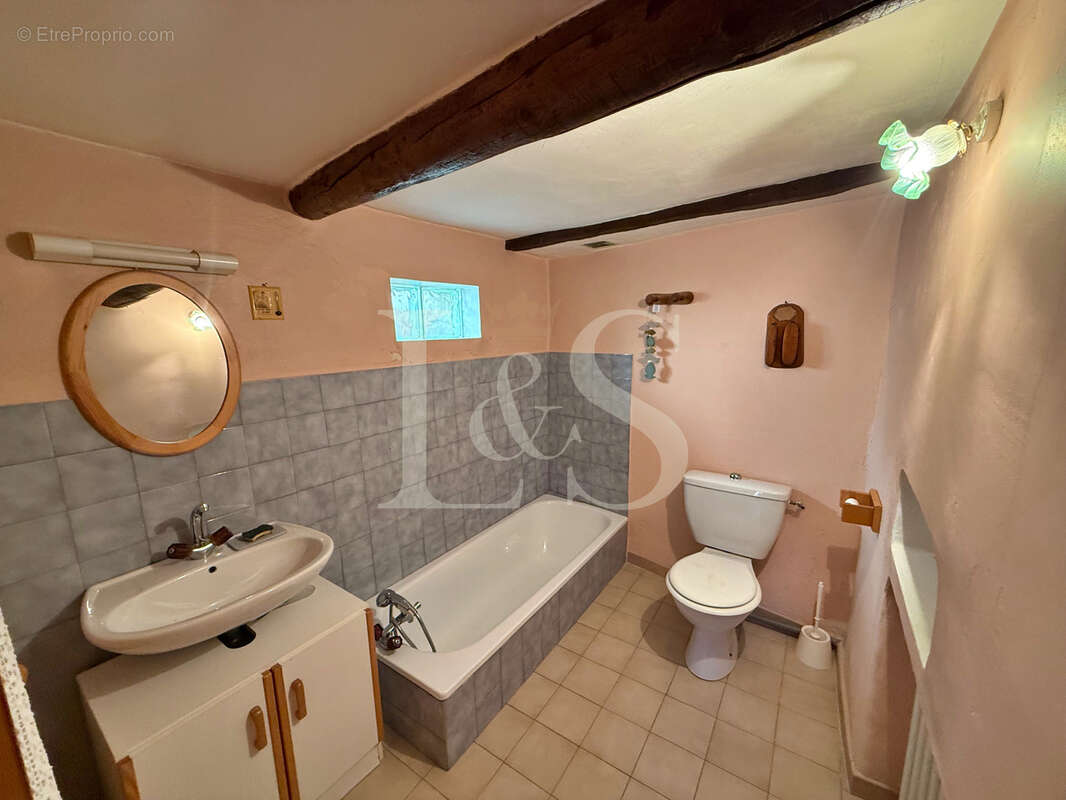 Maison à MALAUCENE