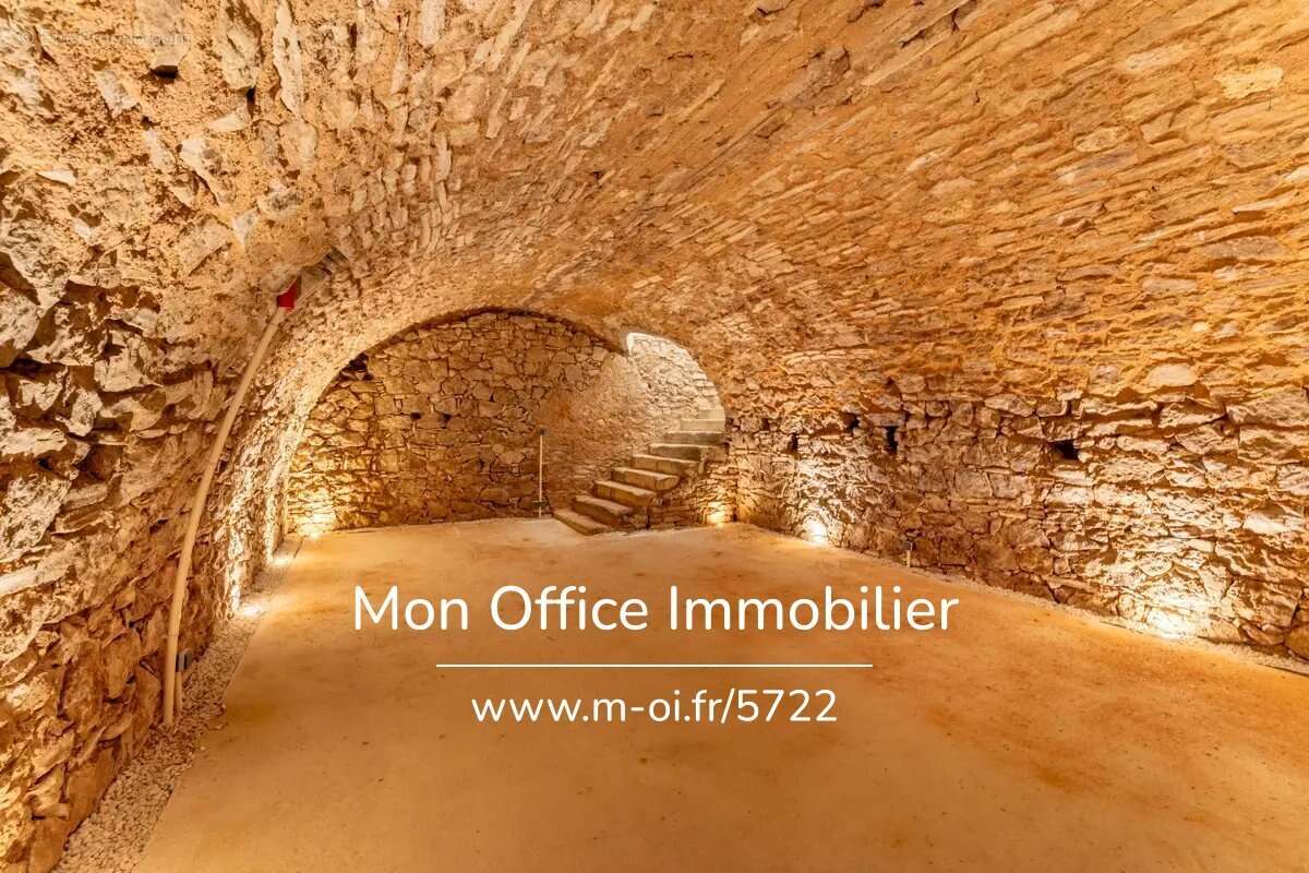 Appartement à VENELLES