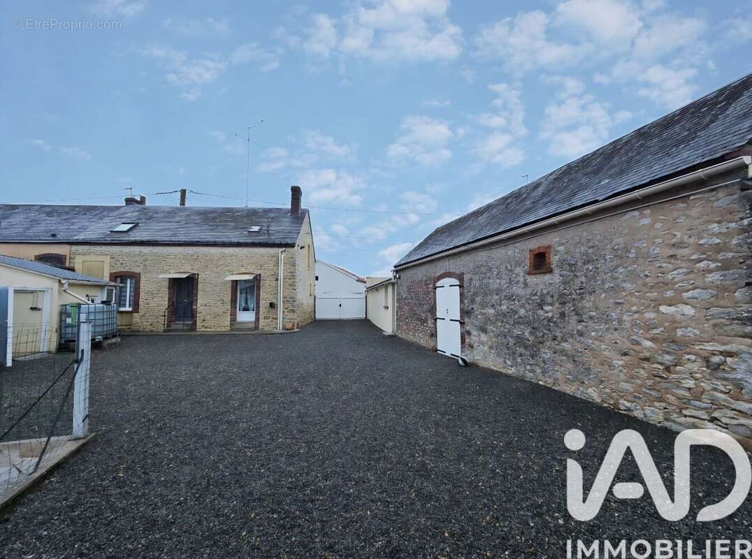 Photo 2 - Maison à BEAUVILLIERS