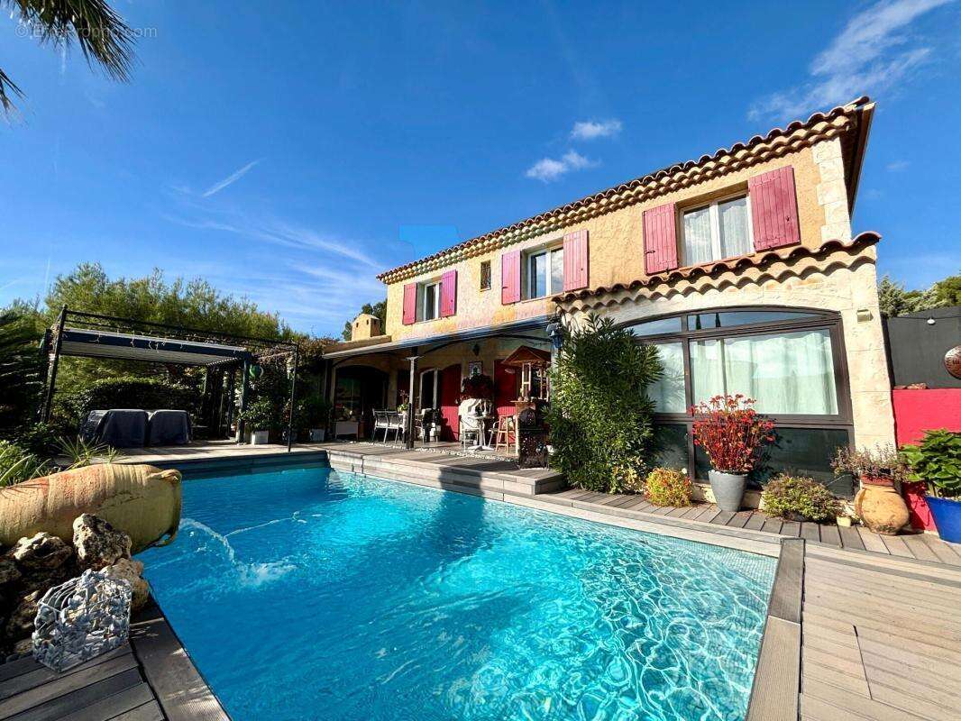 Maison à LA CADIERE-D'AZUR