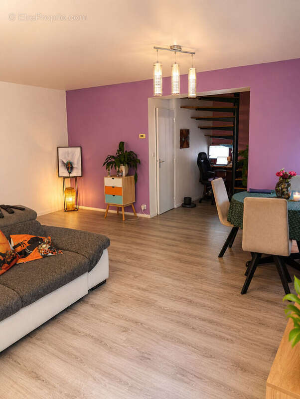 Maurepas - résidence du bois joli 2- Duplex lumineux avec terrasse - photo 4